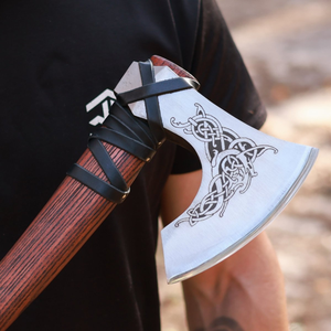 Hache de combat viking de haute qualité en acier à haute teneur en carbone, manche long en bois texturé, revêtement en cuir croisé, hache fonctionnelle DIY - Product Image 3