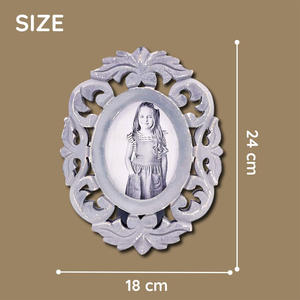 Marco de Fotos de Madera Hecho a Mano con Acabado de Grano Natural para Espacios de Vida Elegantes - Product Image 3