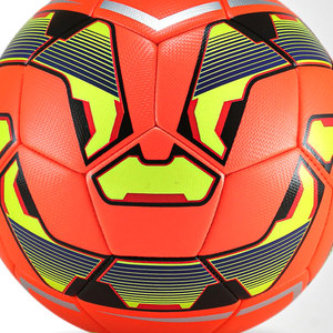 Ballon de football américain personnalisable de haute qualité, matériau durable, taille, couleur et logo personnalisables, entraînement professionnel, fabriqué au Pakistan - Product Image 4