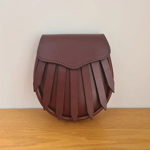 Vente chaude : Sporran en cuir végétalien marron uni, idéal pour les tenues traditionnelles écossaises des Highlands – Fournisseur direct usine - Product Image 1