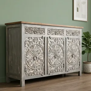 Aparador de Madera Reciclada Estilo Vintage con Tres Puertas con Tallados Florales, Mueble Rústico para TV, Mueble de Almacenamiento Hecho a Mano - Product Image 5