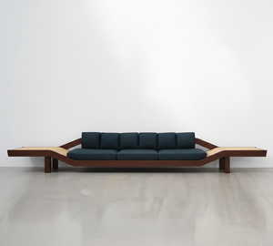 Canapé-lit deux places en bois massif de style mid-century moderne avec tables d'appoint intégrées et accents en rotin par Manish Art Handicrafts - Product Image 1