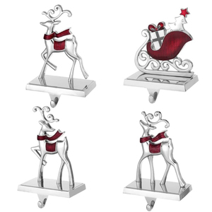 Soporte plateado para calcetines navideños para chimenea, de metal resistente, con renos y trineo, colgadores antideslizantes para calcetines de chimenea - Product Image 1
