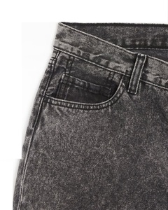 Shorts de mezclilla vintage lavados, de corte recto y pierna ancha, con cintura elástica, efecto descolorido por el sol, para verano, al por mayor. - Product Image 6