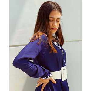 ชุดเดรสผ้าซาตินสีน้ำเงินคอรัลทรงเอไลน์ พร้อมดีไซน์เอวธรรมชาติ ชุดราตรียาวหรูหรา - Product Image 4