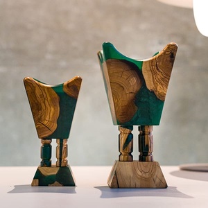 Exclusivo Quemador de Incienso de Resina y Madera con Diseño de Niebla Oceánica, Soporte Artesanal para Varillas de Incienso con Elegante Diseño Artístico en Resina - Product Image 6