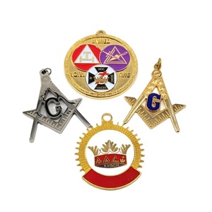 Pendentifs de Régalia Maçonnique 2025 D-Ride Moto Compas Carré Arche Royale Médaille Plaqué Or Croix des Chevaliers Templiers Couronne Emblèmes - Product Image 1