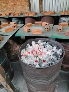 Carbón Blanco Binchotan Premium para Barbacoa, Larga Duración, Alta Temperatura, 90% de Carbono, de Lichi, Longan y Eucalipto de Vietnam - Product Image 5