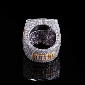 Anillo de Campeonato Personalizado de Plata 925 con Moissanita y Letra Inicial, Joyería Hip Hop para Hombre con Diamantes Iced Out - Product Image 3