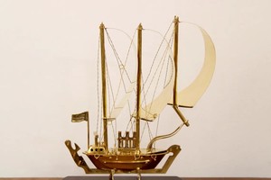 Handcrafted Sailboat Ship Memento Sculpture <b>Vintage</b> Boat Statue Decorative Showpiece for Home Living Room <b>Shelf</b> Office Desk - Product Image 5