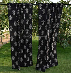 ผ้าม่านลายดอกไม้โบฮีเมียนทำจากผ้าฝ้ายอินเดียพิมพ์ลายดอกไม้สีดำออกแบบเองขนาดสำหรับห้องนอนหน้าต่างของตกแต่งบ้าน - Product Image 2