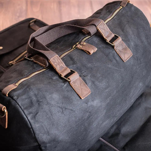 Bolsa de Viaje Deportiva Roziv, de Cuero Genuino Vintage, Negra, Gran Capacidad, Ligera, Resistente al Agua, para Fin de Semana, con Compartimento para Zapatos - Product Image 3