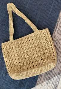 Bolso Tote Rojo Hecho a Mano, Estilo Bohemio, Tejido a Crochet, Decoración para el Hogar, 100% Artesanal - Product Image 4