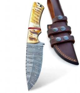 Couteau d'extérieur artisanal en acier Damas, manche en corne de cerf, travail de finition sur le dos, étui en cuir - Product Image 4