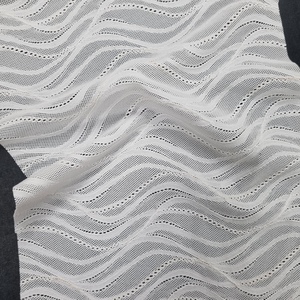Tela de Encaje Elástica Ligera con Diseño de Ondas Abstractas, Nailon y Spandex, 150 cm, Corte Libre, Tejido de Punto, Color Personalizado, Diseños Personalizados, Ropa de Dormir - Product Image 3