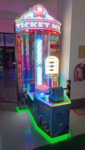 Máquina recreativa de canje de tickets con manivela, juego de habilidad interactivo para centros de entretenimiento familiar - Product Image 2