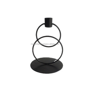 Bougeoir en métal élégant fait à la main support de chandelier décoratif de couleur noire mate au prix de gros par des fournitures indiennes - Product Image 4