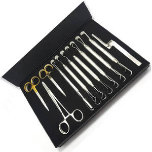 Kit d'instruments dentaires en acier inoxydable, manuel, durable, équipement de soins bucco-dentaires, fournisseur OEM, certifié CE, garantie 5 ans, par Grip Surgical - Product Image 1