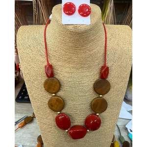 Collier en résine moderne pour femmes, accessoires de mode en cristal, conçu pour les femmes et les filles - Product Image 5