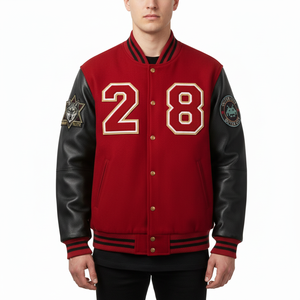 Veste universitaire rouge pour homme avec manches en cuir, numéro 28 brodé et motifs de patchs, tenue décontractée pour l'automne - Product Image 4
