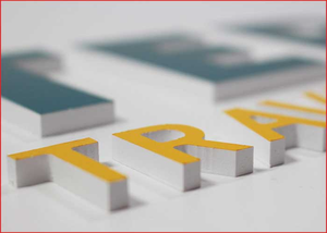 Letras de PVC Ecológicas del Fabricante, Resistentes al Agua, Impresas con Protección UV, de 5mm-18mm, Rígidas, para Grabado CNC, Moldeo y Corte de Plástico - Product Image 3