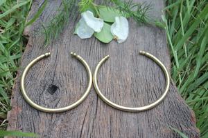 Mejor Precio, Fabricante Indio, Brazalete Abierto de Latón Plateado de Lujo para Mujer, con Elegante Diseño Grabado, Regalo de Joyería - Product Image 4
