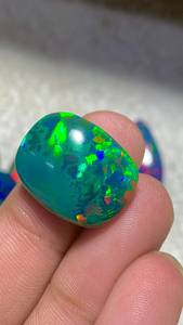 Opale d'Éthiopie Welo naturelle, taille ovale, pierre précieuse en vrac, vert-bleu, jeu de couleurs multibrillantes, certifiée par une tierce partie pour la fabrication de bijoux - Product Image 3
