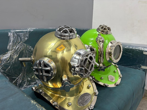 Juego de 2 Cascos de Buceo Vintage de Latón y Verde, Cascos de Buceo Náuticos para Aguas Profundas, Decoración Marítima, Artículos de Colección - Product Image 3