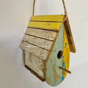 Casa para Pájaros Reciclada, Hecha a Mano, Sostenible, de Madera, Estilo Barco, Color Madera Envejecida, Jaula Original para Pájaros, Casa para Pájaros Pequeños de Exterior - Product Image 2