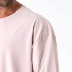 Camiseta de Algodón de Color Sólido para Hombre, Corte Regular, Cuello Redondo, Manga Corta, Informal, Transpirable, Tejido de Punto Jersey, Logotipo en la Parte Delantera - Product Image 3