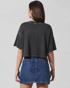 Camisetas Boxy de Moda para Mujer con Logo Personalizado al por Mayor, Camisetas Casuales Suaves Estilo Streetwear, Tops Baratos y Elegantes para Impresión y Moda - Product Image 5