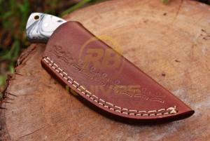 Couteau de chasse artisanal en acier carbone avec manche en résine, lame fixe, couteau de camping d'extérieur avec étui en cuir - Product Image 6