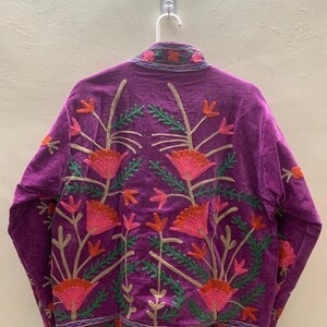 Veste en velours brodée de fleurs bohèmes, coupe-vent et respirante, manteau Suzani, manteau court en tricot d'hiver - Product Image 5