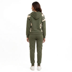 Conjuntos deportivos personalizados de primera calidad para mujer, chándales estampados para entrenamiento, jogging, ejercicio y uso diario. - Product Image 2