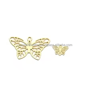 Adornos navideños de metal hechos a mano y copos de nieve tamaño personalizado última colección con colgantes atractivos - Product Image 2