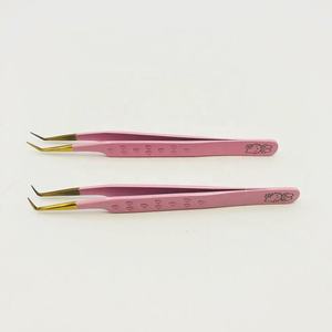 Pince à épiler en acier inoxydable dorée avec pointe en fibre rose 45 degrés 90 degrés pince à cils en forme de cœur rose pour bébé durable - Product Image 1