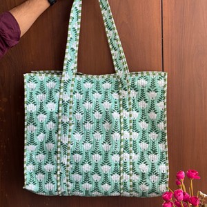 Sac fourre-tout matelassé en coton fait main pour femme, sac à bandoulière de luxe, style ouvert, motif imprimé léopard, lavable, tendance, pour le quotidien - Product Image 1
