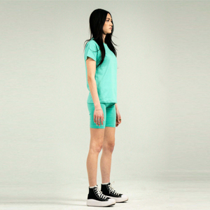 Ensemble deux pièces en coton élégant et confortable pour femmes, hauts à manches courtes avec shorts, ensemble deux pièces pour femmes, t-shirt et short personnalisés - Product Image 2