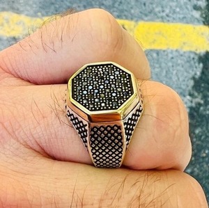 Bague Moissanite noire Belle bague de fiançailles en argent sterling Bijoux personnalisés Bague HIP HOP et autres bijoux en diamant - Product Image 1