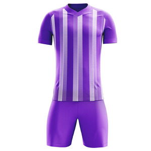 Ensemble Maillot et Short de Football Personnalisable en Coton Imprimé Violet, Col en V, Coupe Ajustée, Taille Unique, Uniforme de Football – Vente en Gros - Product Image 3