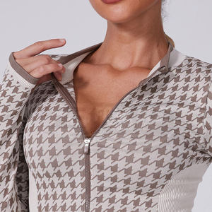 Conjunto Deportivo de 2 Piezas para Mujer, sin Costuras, Elástico, Ecológico, Transpirable, para Yoga, Gimnasio y Fitness, de Secado Rápido - Product Image 6