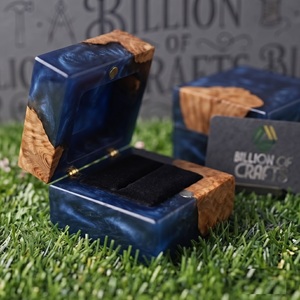 Caja de Anillos de Resina y Madera, Rectangular, Hecha a Mano, Moderna, Decoración de Mesa para Bodas, Caja de Anillos de Madera Azul para Regalo - Product Image 1