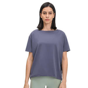 Camiseta transpirable nueva para mujer, 100% algodón, lisa, informal, con cuello redondo, manga corta, estampada. - Product Image 1
