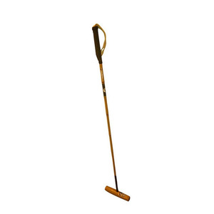 Palo de polo listo para torneos con un fuerte bastón de caña y un bloque de madera pulida, diseñado para golpear con precisión y un uso suave. - Product Image 2
