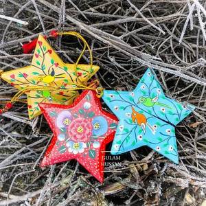 Kashmir Hand-Painted Star Hanging <b>Ornament</b> Hand-Painted Paper Mache Star Christmas <b>Ornament</b> - Product Image 3