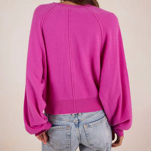 เสื้อสเวตเตอร์แขนยาวคอวีสีชมพูสำหรับผู้หญิง ผลิตขายส่ง แบบสวม ปิดกระดุม ทรงเฮนลีย์ ผ้าถักลำลอง สีพื้น สำหรับฤดูใบไม้ร่วง - Product Image 2