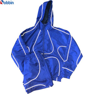 Ensemble de survêtement unisexe confortable avec logo personnalisé, veste zippée en nylon, coupe-vent de course avec fermeture éclair réfléchissante en polyester et nylon - Product Image 1