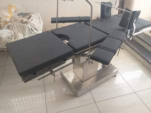 Table d'opération hydraulique pour chirurgie générale, table chirurgicale à 5 sections avec pont rénal et inclinaison latérale Trendelenburg pour hôpital - Product Image 5