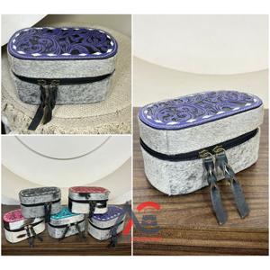 Boîte à bijoux en cuir de vachette faite à la main, motif floral gravé, étui de voyage à fermeture éclair, organisateur de voyage, boîte de rangement de style western, coffret cadeau - Product Image 1
