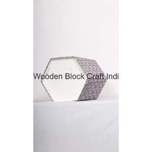 กล่องของขวัญทรงหกเหลี่ยมขนาดใหญ่ ลายดอกไม้ พิมพ์บนผ้าหุ้ม ดีไซน์สวยงาม บรรจุภัณฑ์กระดาษแข็ง สำหรับใส่ของขวัญ - Product Image 4